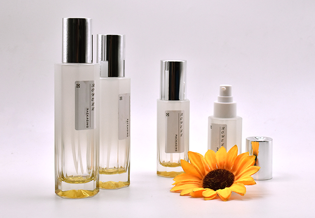 Gradient Color Coated Lotion Pump Bottles